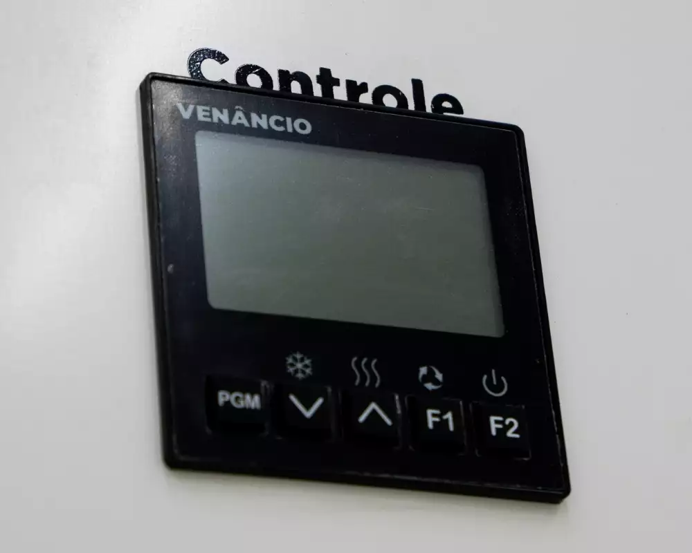 Armário de Controle de Fermentação Crescepão 20 Esteiras